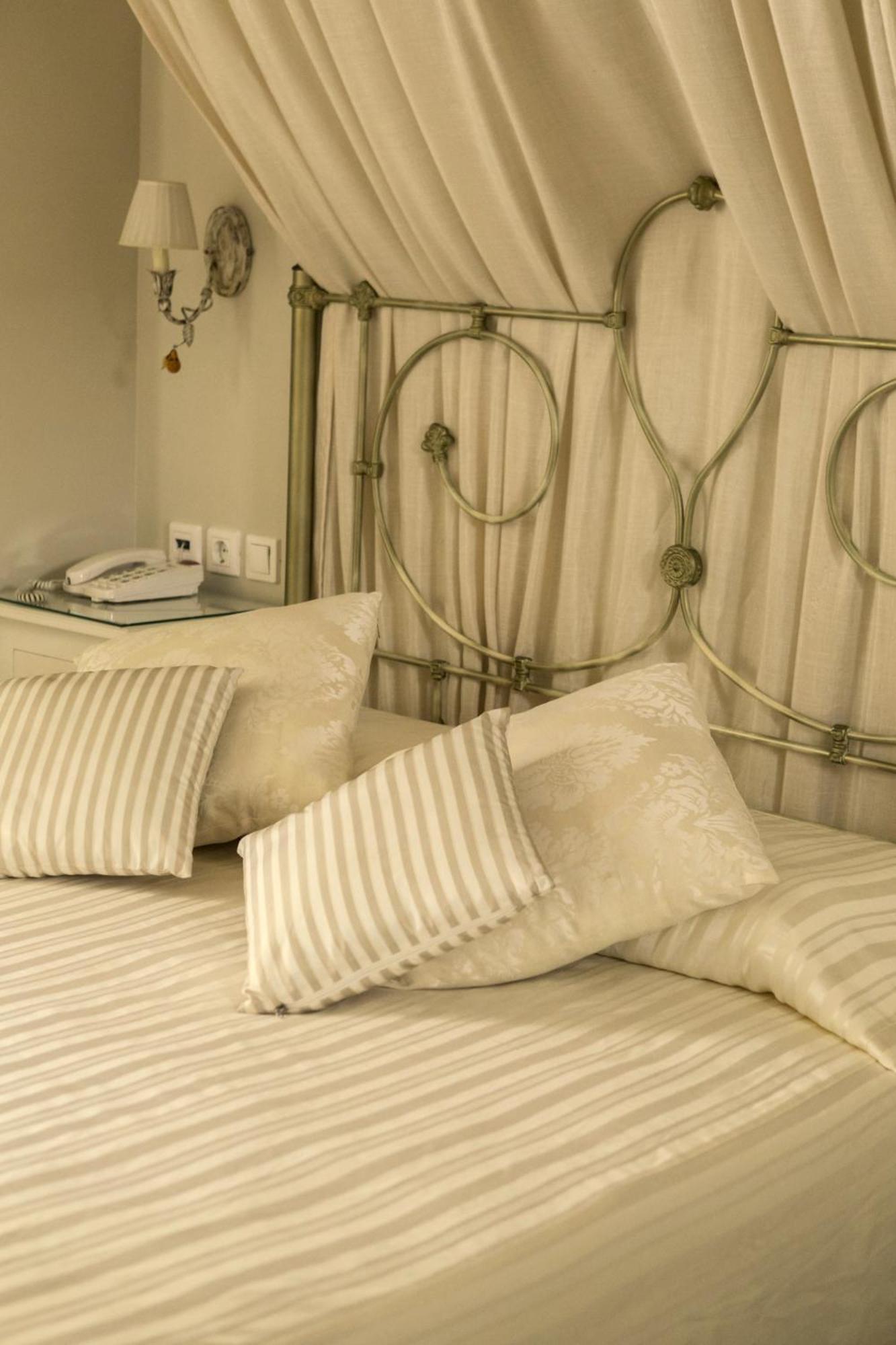 Angelica Traditional Boutique Hotel イドラ 部屋 写真